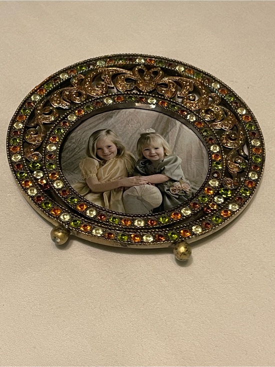 The Bombay Company Other - The Bombay Company- Ornate Jeweled Oval Picture Frame